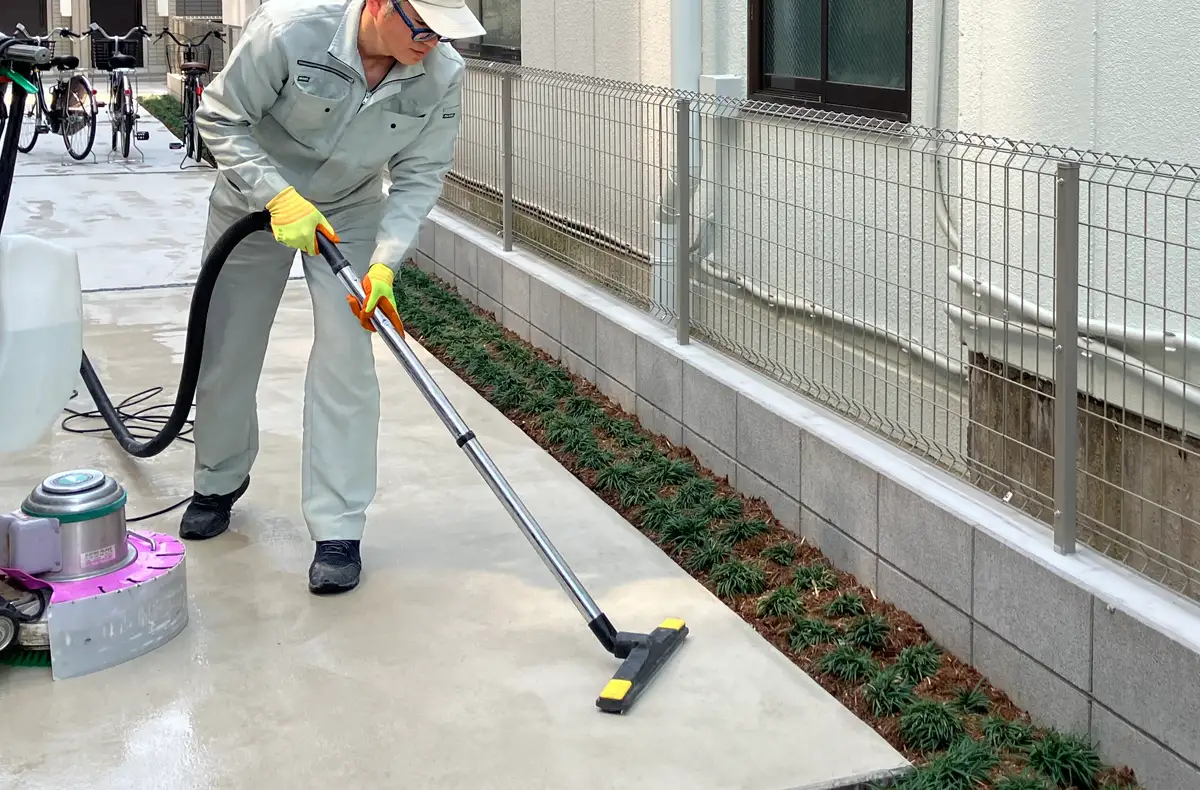 床・外壁洗浄